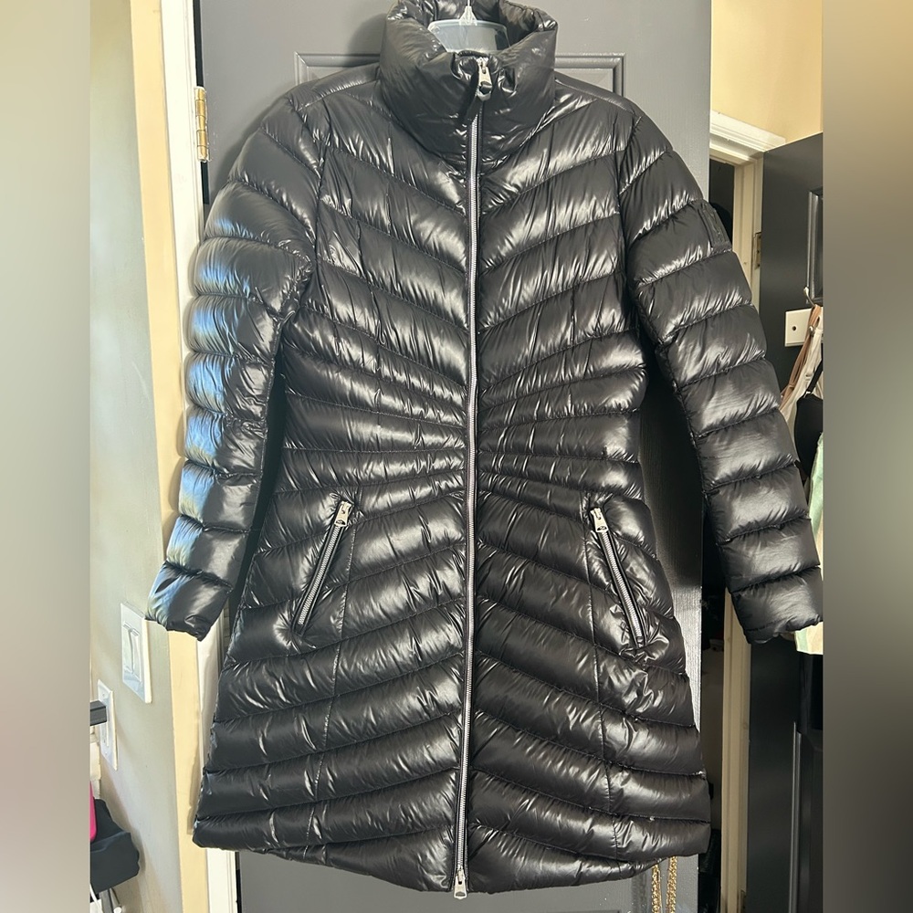 Mackage Shiny Black light weight Puffer Jacket M